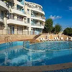 Menada Sunset Apartment